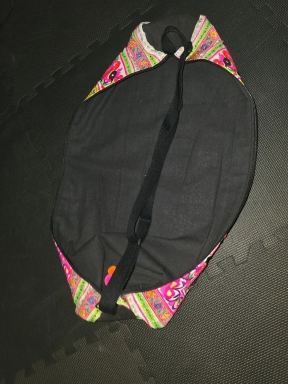 Handcrafted Hmong tribal embroidered Yoga Mat Bag, Pre Owned l - Picture 11 of 12